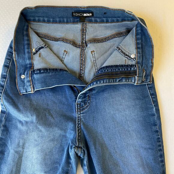 Fashion Nova Women Leggings size 3 Blue High Rise Stretch Boot Cut - Picture 3 of 10